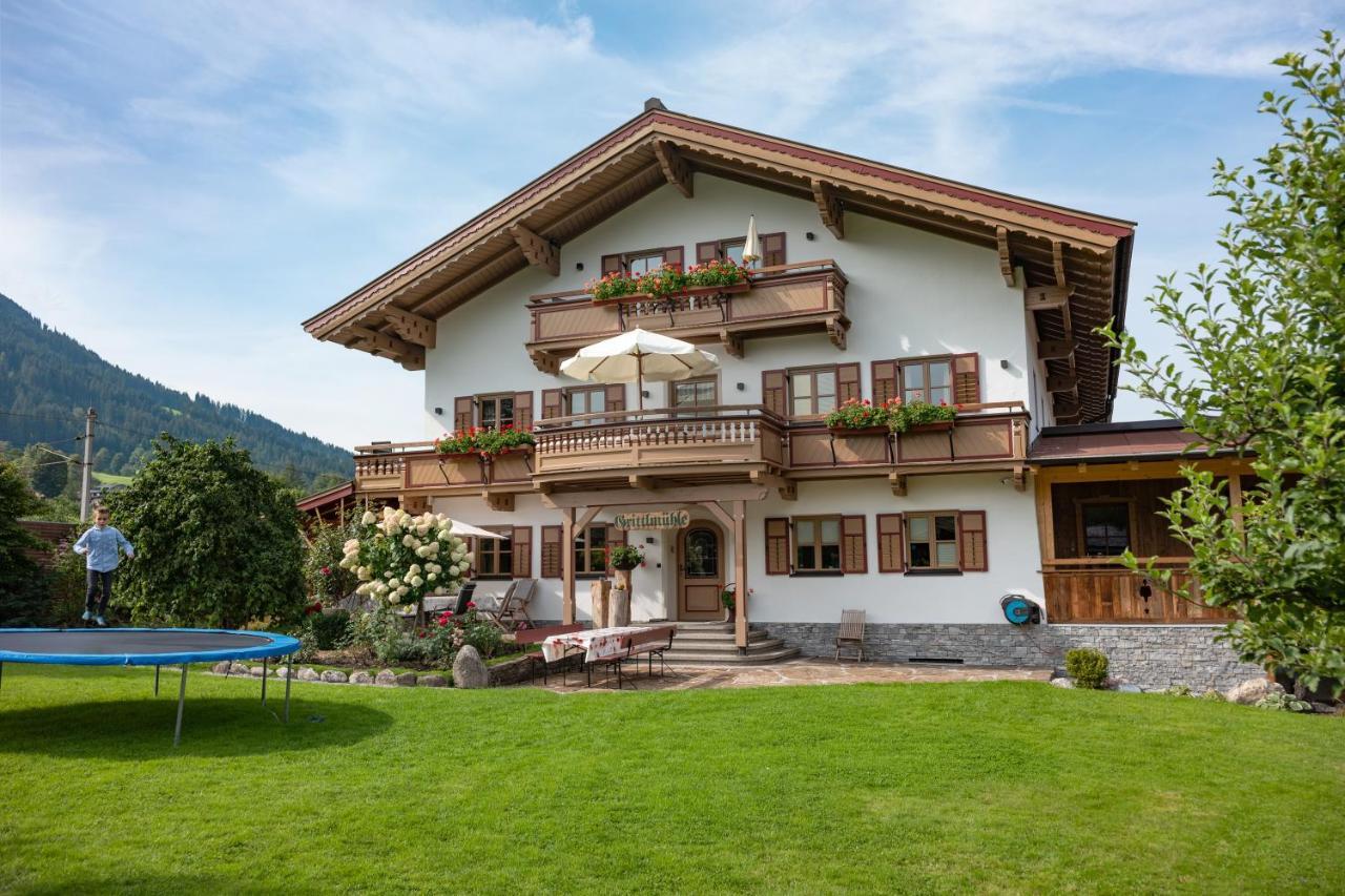 Grittlmuehle Chalet Ferienwohnungen Brixen im Thale Bagian luar foto