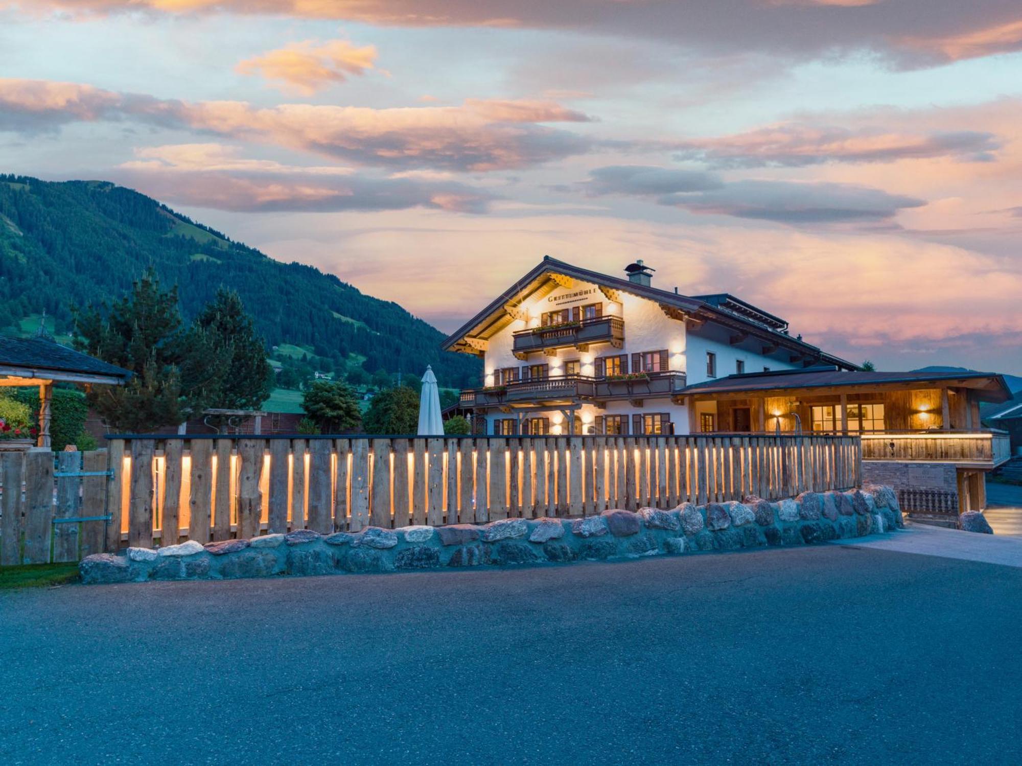 Grittlmuehle Chalet Ferienwohnungen Brixen im Thale Bagian luar foto